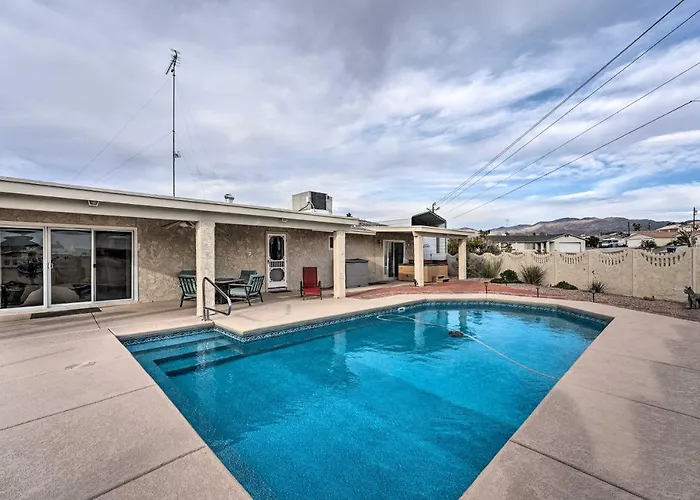 Dog-friendly W/ Pool In Havasu City! Hébergement de vacances *